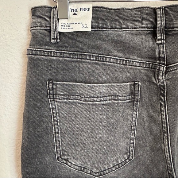 NWT, We The Free Low Maintenance Mid Rise Crop Boot Jeans in Washed Black Sz 32 - Picture 9 of 13